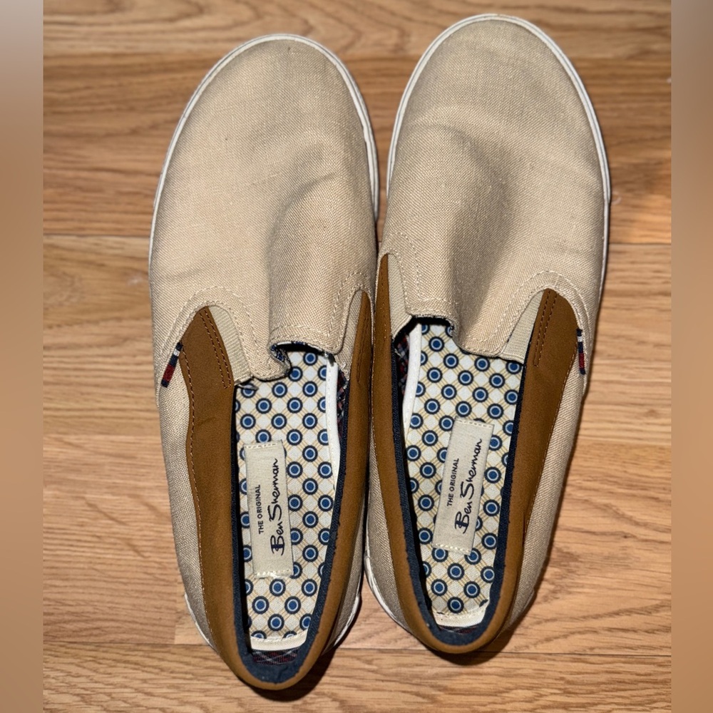 Ben Sherman Men’s Slip-On Sneakers – Size 9 – Classic & Stylish